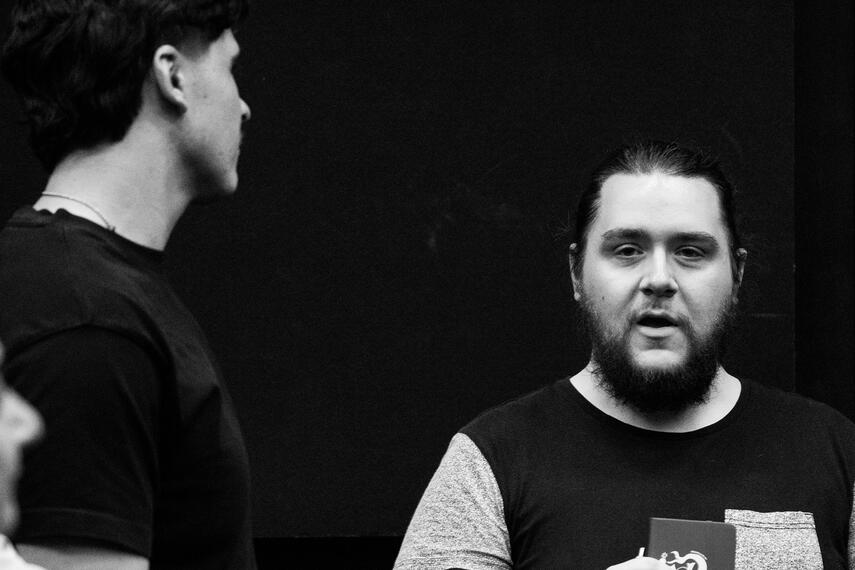 Who's Speaking Please: Keeping a healthy kinship with the team